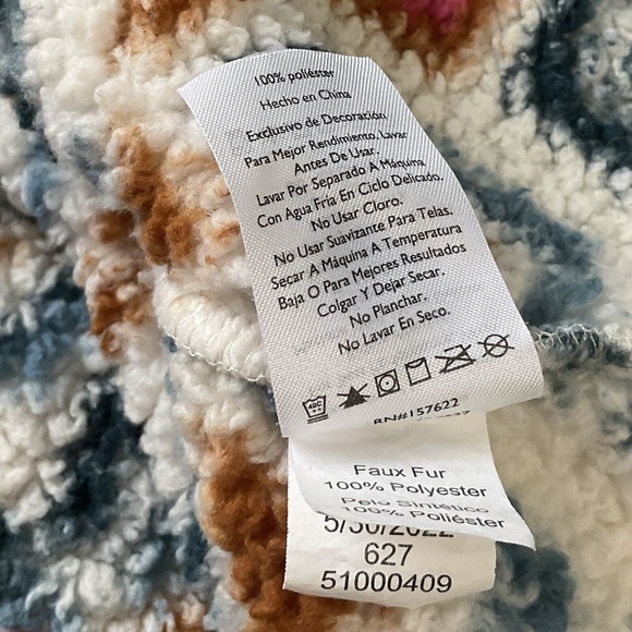 Eddie Bauer Pullover 1/4 Zip Vanilla Aztec Tribal Plush Fleece Faux Fur XXL - Picture 4 of 4